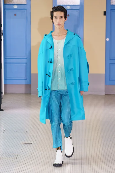 Look 13